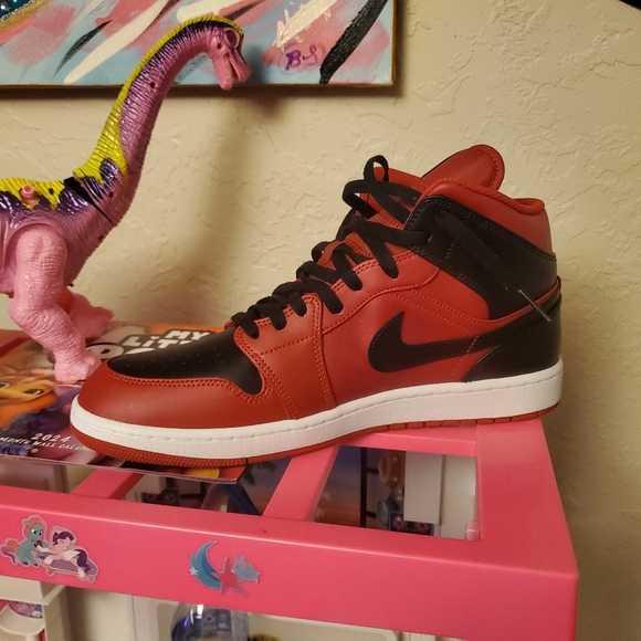 Air Jordan 1's mid customs Red and Black Size Mens 12 - Picture 8 of 8